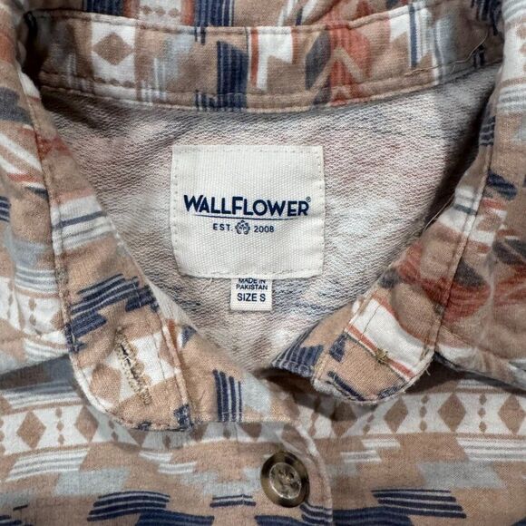 Wallflower Aztec Print Button Down Shirt Women’s Small Long Sleeve Southwest - Picture 2 of 6
